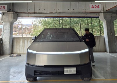 저도 이제 사이버트럭 오너입니다 ㅎㅎ